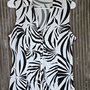 New York & Company Monochrome Abstract Blouse